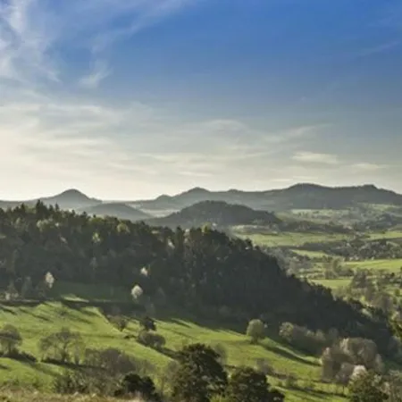 Prázdninový dům Familial Au Coeur Des Gorges De La Loire Avec Equipements Bebe Et Loisirs Exterieurs - Fr-1-582-238