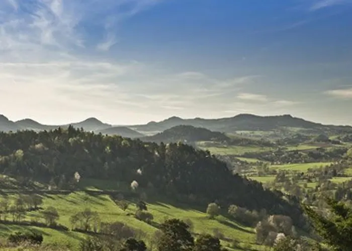 Familial Au Coeur Des Gorges De La Loire Avec Equipements Bebe Et Loisirs Exterieurs - Fr-1-582-238